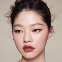 오프라인인 1번 여자