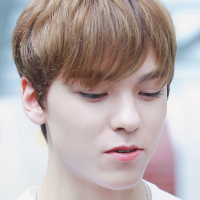 오프라인인 4번 남자